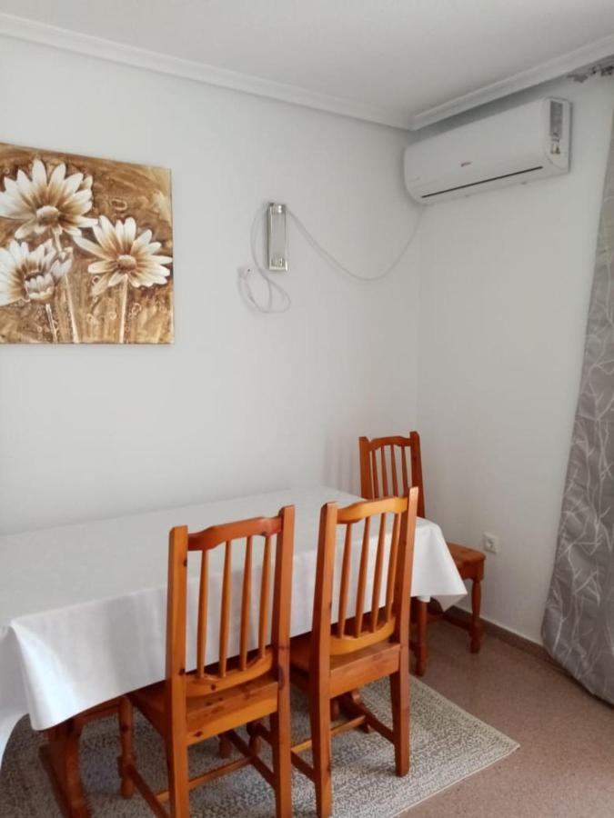 Apartamento Con Buena Vista Leilighet Torrevieja Eksteriør bilde