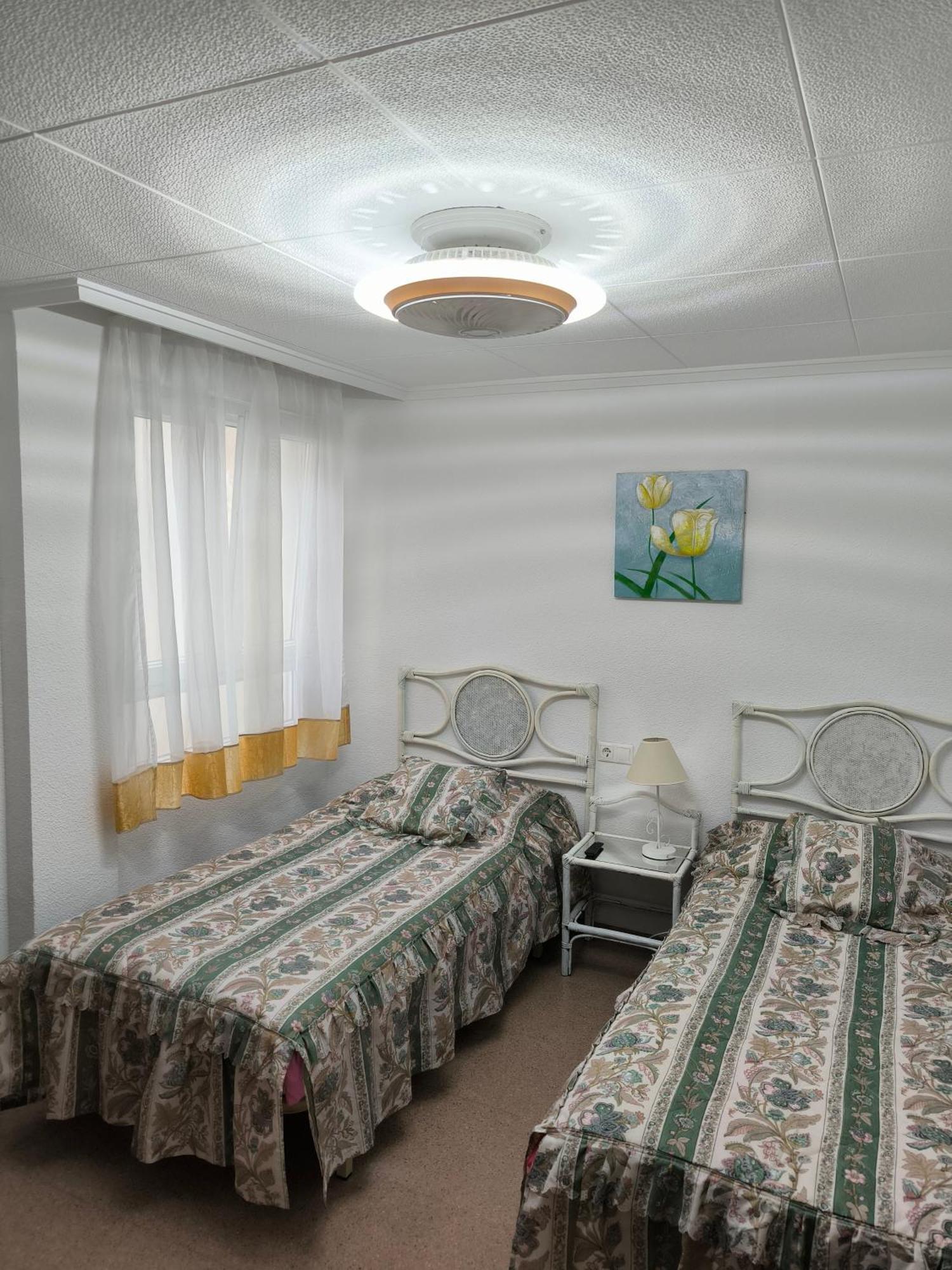 Apartamento Con Buena Vista Leilighet Torrevieja Eksteriør bilde